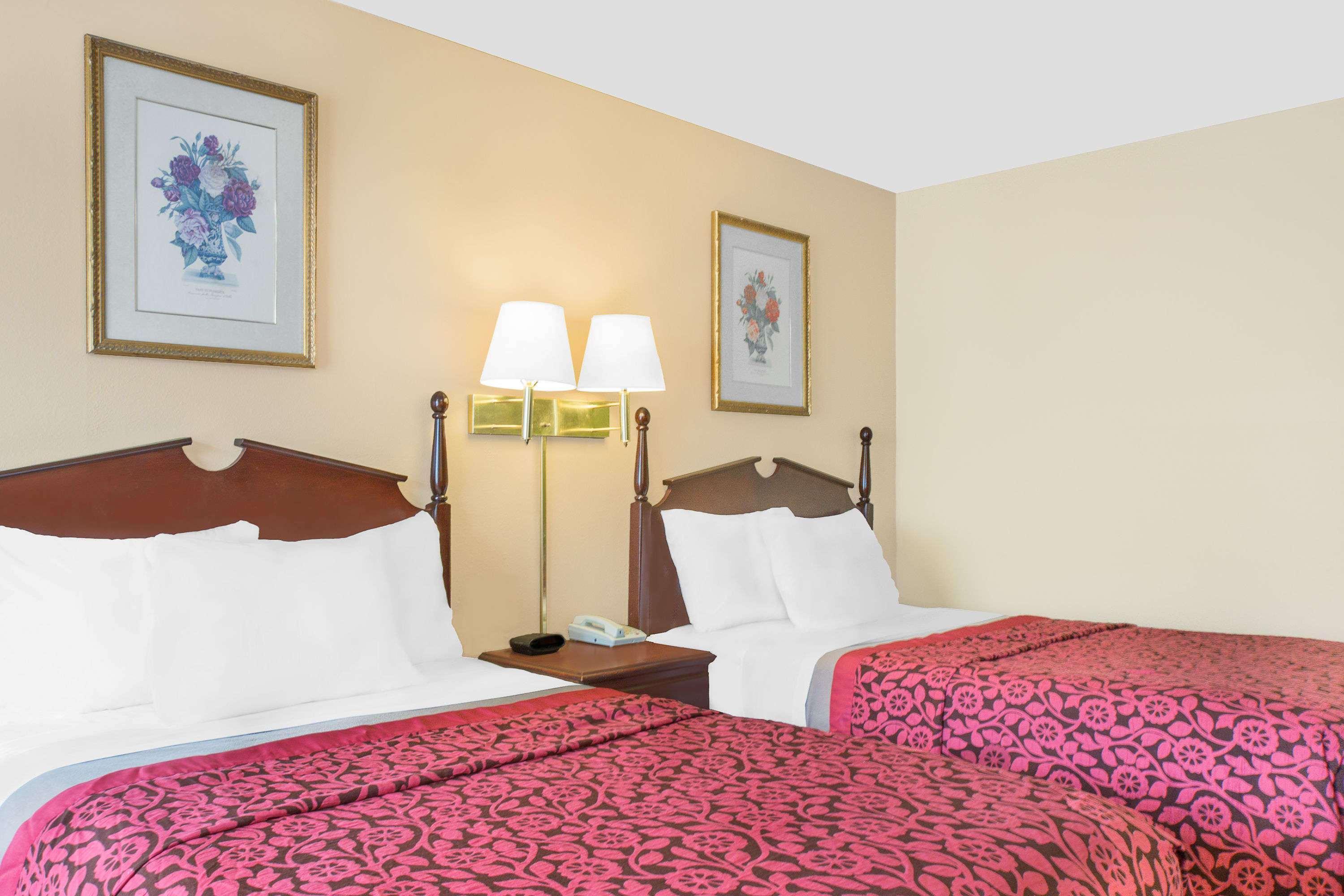 Meridian Inn Hotel Екстер'єр фото