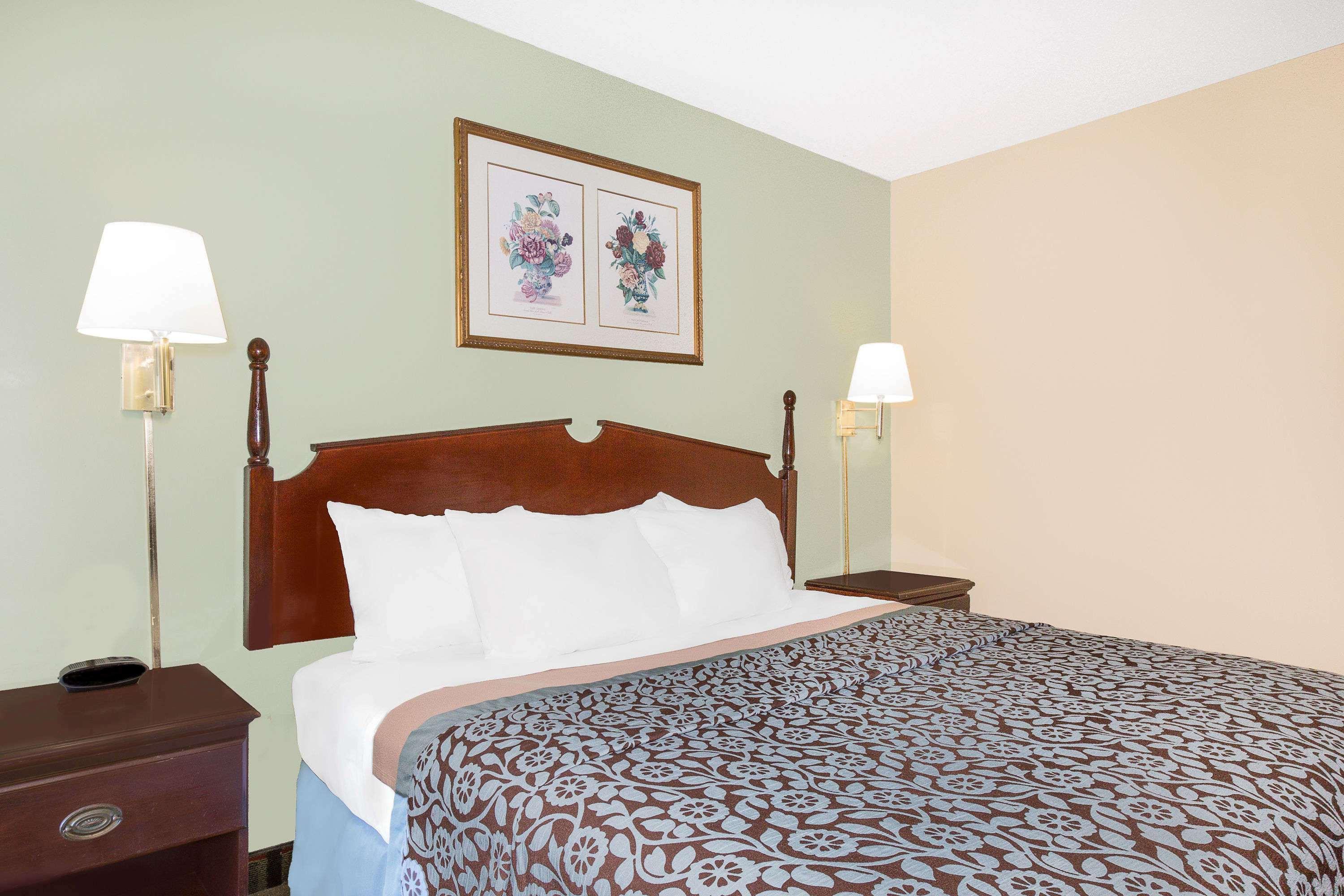 Meridian Inn Hotel Екстер'єр фото