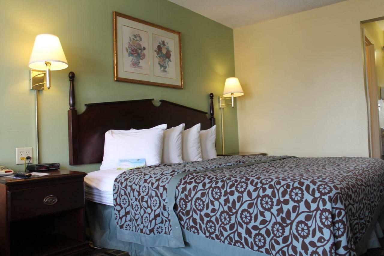 Meridian Inn Hotel Екстер'єр фото